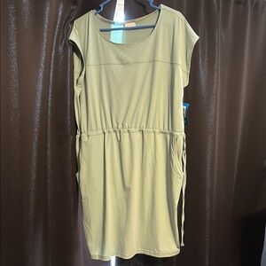 Light Green Casual Dress from Columbia size XL
